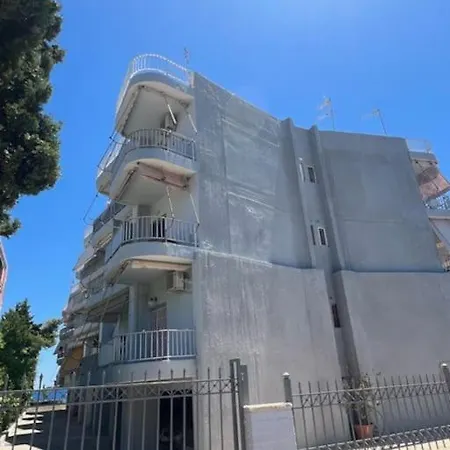 Kepesis Apartment Agioi Theodoroi Exterior photo